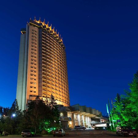 Kazakhstan Hotel Almaty Esterno foto